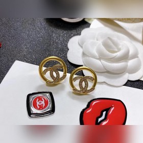 Chanel подлинные серьги с двойным логотипом. Оригинальный дизайн 