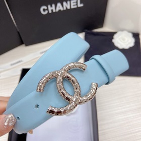 Новая модель на официальном сайте Chanel. Двусторонняя кожа телен