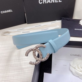 Новая модель на официальном сайте Chanel. Двусторонняя кожа телен
