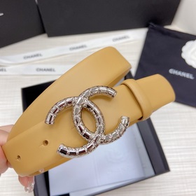 Новая модель на официальном сайте Chanel. Двусторонняя кожа телен