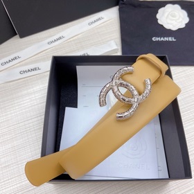 Новая модель на официальном сайте Chanel. Двусторонняя кожа телен