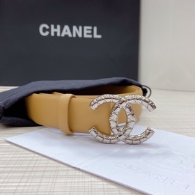Новая модель на официальном сайте Chanel. Двусторонняя кожа телен