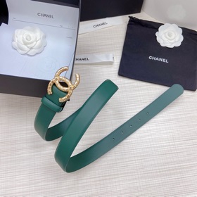 Новая модель на официальном сайте Chanel. Двусторонняя кожа телен