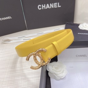 Новая модель на официальном сайте Chanel. Двусторонняя кожа телен