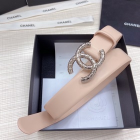 Новая модель на официальном сайте Chanel. Двусторонняя кожа телен