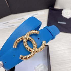 Новая модель на официальном сайте Chanel. Двусторонняя кожа телен