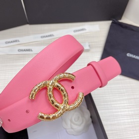 Новая модель на официальном сайте Chanel. Двусторонняя кожа телен