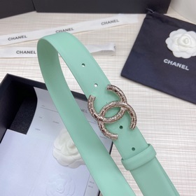 Новая модель на официальном сайте Chanel. Двусторонняя кожа телен