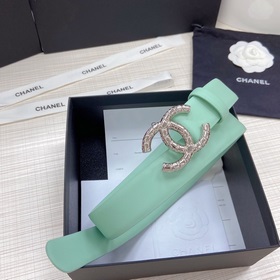Новая модель на официальном сайте Chanel. Двусторонняя кожа телен