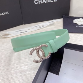 Новая модель на официальном сайте Chanel. Двусторонняя кожа телен