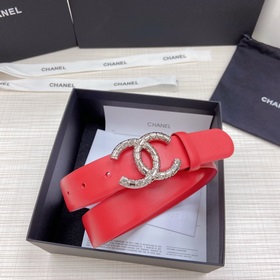 Новая модель на официальном сайте Chanel. Двусторонняя кожа телен