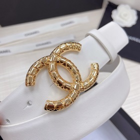 Новая модель на официальном сайте Chanel. Двусторонняя кожа телен