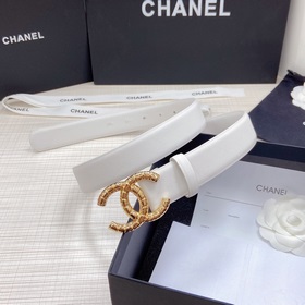 Новая модель на официальном сайте Chanel. Двусторонняя кожа телен