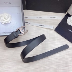 Новая модель на официальном сайте Chanel. Двусторонняя кожа телен