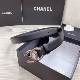 Новая модель на официальном сайте Chanel. Двусторонняя кожа телен