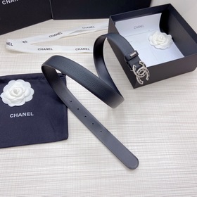 Новая модель на официальном сайте Chanel. Двусторонняя кожа перво