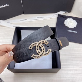 Новая модель на официальном сайте Chanel. Двусторонняя кожа перво