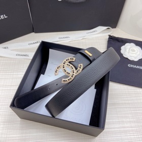 Новая модель на официальном сайте Chanel. Двусторонняя кожа перво