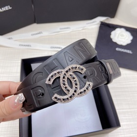 Новая модель на официальном сайте Chanel. Двусторонняя кожа перво