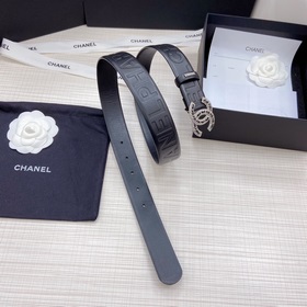 Новая модель на официальном сайте Chanel. Двусторонняя кожа перво
