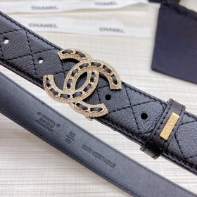 Новая модель на официальном сайте Chanel. Двусторонняя кожа овцы,