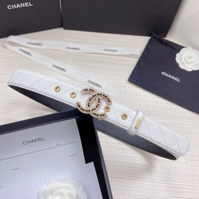 Новая модель на официальном сайте Chanel. Двусторонняя кожа телен
