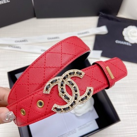 Новая модель на официальном сайте Chanel. Двусторонняя кожа телен