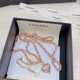 Новая модель поясной цепочки из чистой меди от Chanel уже в прода