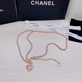 Новая модель поясной цепочки из чистой меди от Chanel уже в прода