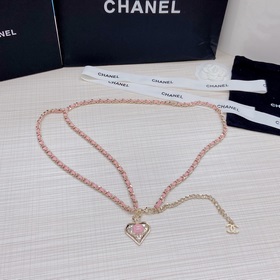 Новая модель поясной цепочки из чистой меди от Chanel уже в прода
