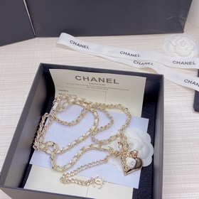 Новая модель поясной цепочки из чистой меди от Chanel уже в прода