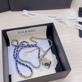 Новая модель поясной цепочки из чистой меди от Chanel уже в прода