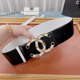 Новая модель на официальном сайте Chanel, изготовлена из итальянс
