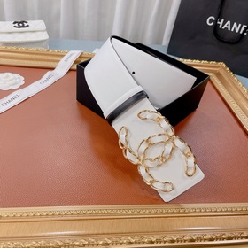 Новая модель на официальном сайте Chanel, изготовлена из итальянс
