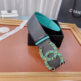 Новая модель на официальном сайте Chanel, изготовлена из итальянс