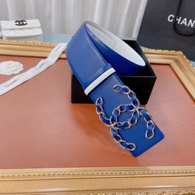 Новая модель на официальном сайте Chanel, изготовлена из итальянс
