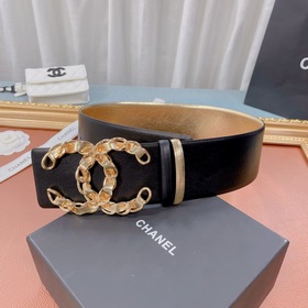 Новая модель на официальном сайте Chanel, изготовлена из итальянс