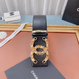 Новая модель на официальном сайте Chanel, изготовлена из итальянс