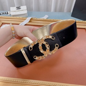 Новая модель на официальном сайте Chanel, изготовлена из итальянс