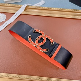 Новая модель на официальном сайте Chanel, изготовлена из итальянс
