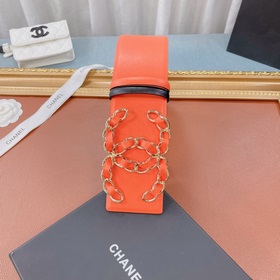 Новая модель на официальном сайте Chanel, изготовлена из итальянс