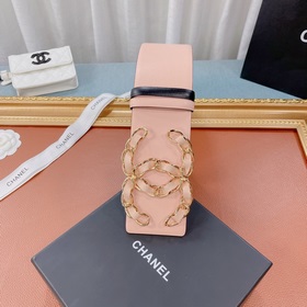 Новая модель на официальном сайте Chanel, изготовлена из итальянс