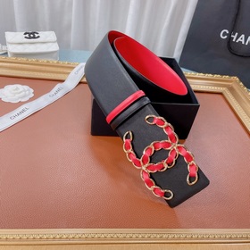 Новая модель на официальном сайте Chanel, изготовлена из итальянс