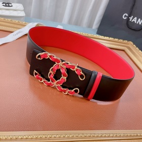 Новая модель на официальном сайте Chanel, изготовлена из итальянс