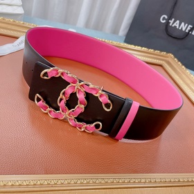 Новая модель на официальном сайте Chanel, изготовлена из итальянс
