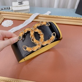 Новая модель на официальном сайте Chanel, изготовлена из итальянс