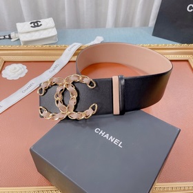 Новая модель на официальном сайте Chanel, изготовлена из итальянс