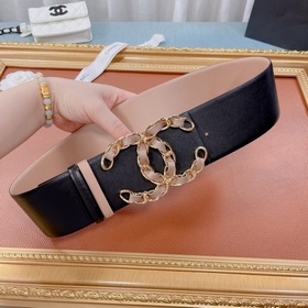 Новая модель на официальном сайте Chanel, изготовлена из итальянс