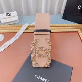 Новая модель на официальном сайте Chanel, изготовлена из итальянс