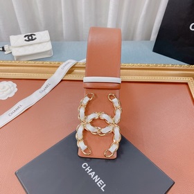 Новая модель на официальном сайте Chanel, изготовлена из итальянс